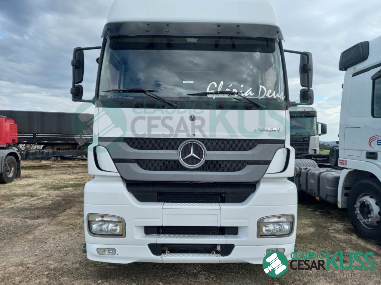 LOTE 39 M BENZ/AXOR 2041 LS CAB. EST. DIESEL 2019/2019 